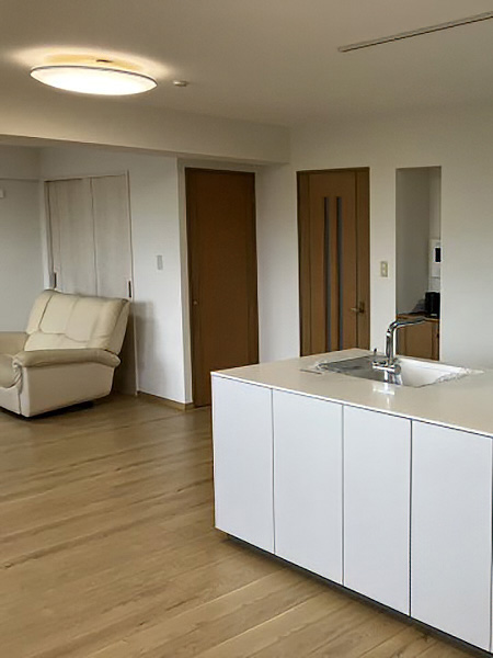 キッチンから自然に繋がるLDKリフォームで快適空間